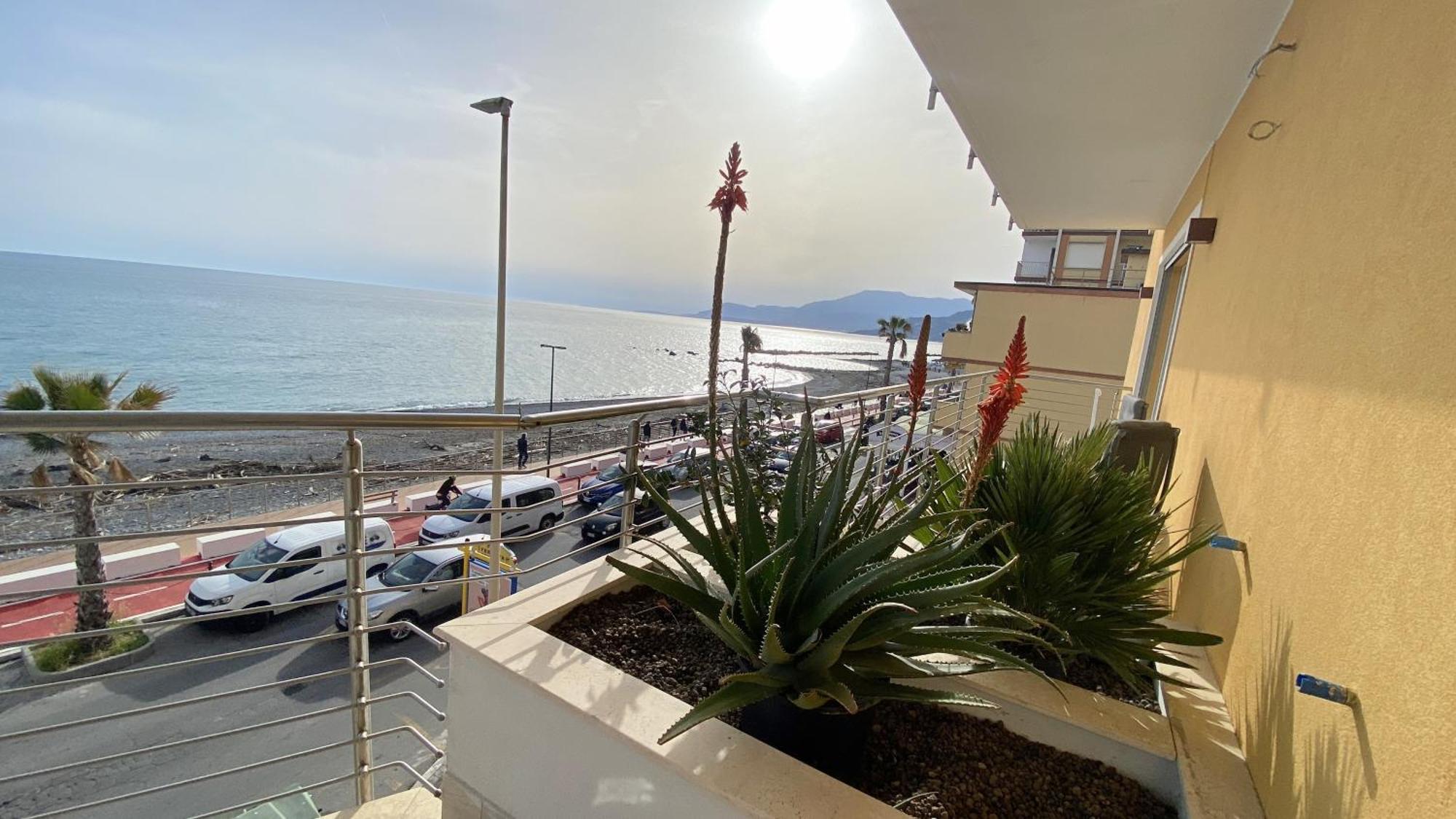 Mare Blu Appartement Ventimiglia Buitenkant foto